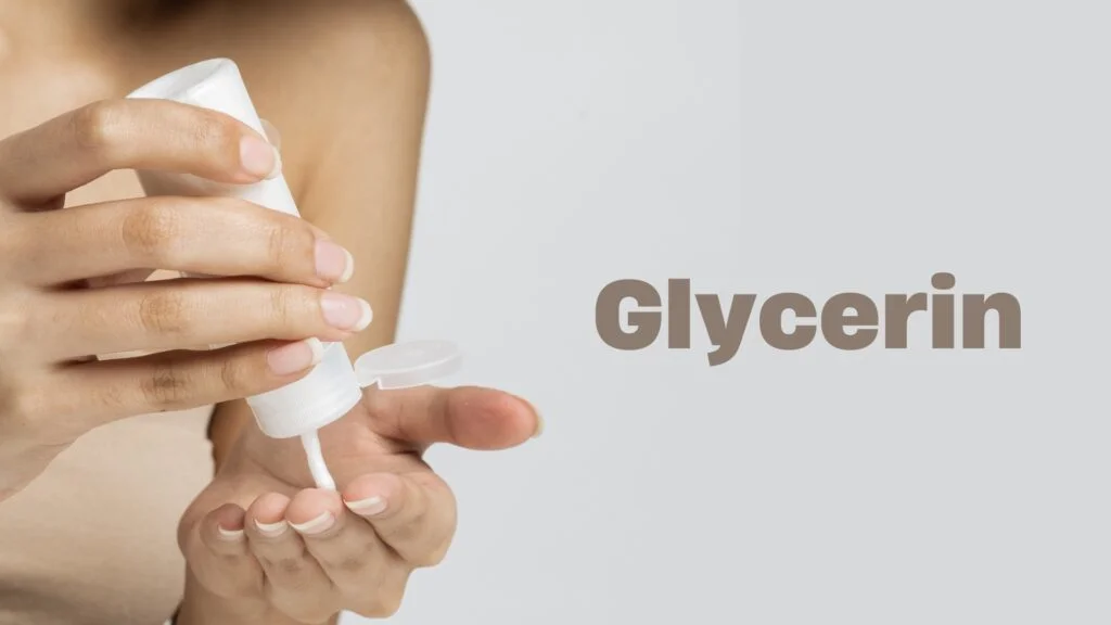 mixture of aloe vera and glycerin for face